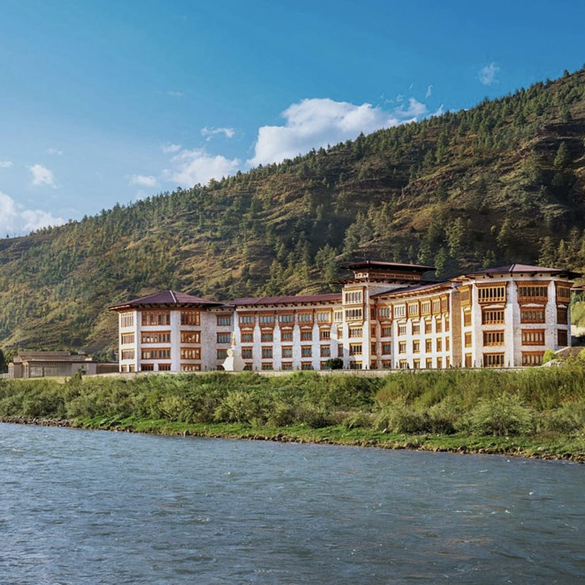 Le Méridien luxury accommodation in Bhutan